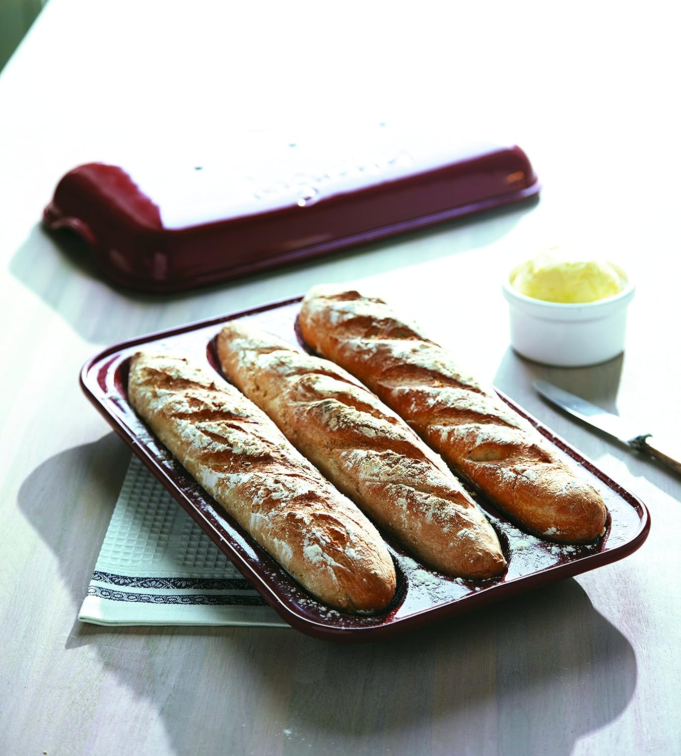 Emile Henry Baguette Baker - Burgundy