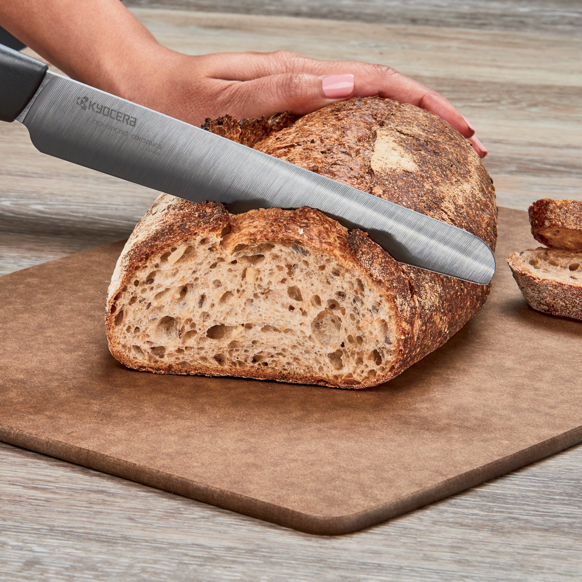 Ceramic Bread Knife, 7 inch Serrated