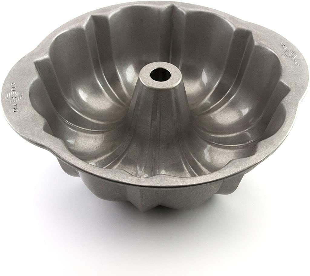 USA Fluted Tube Cake Pan