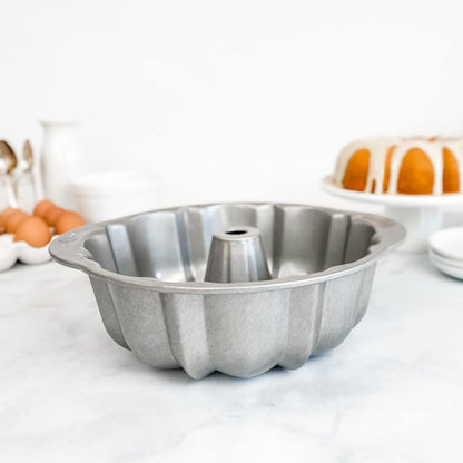 USA Fluted Tube Cake Pan