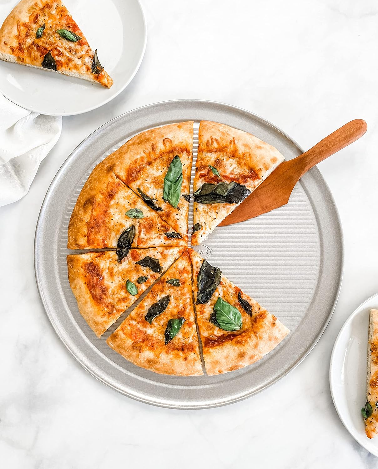 USA Pan 14 inch Pizza Pan