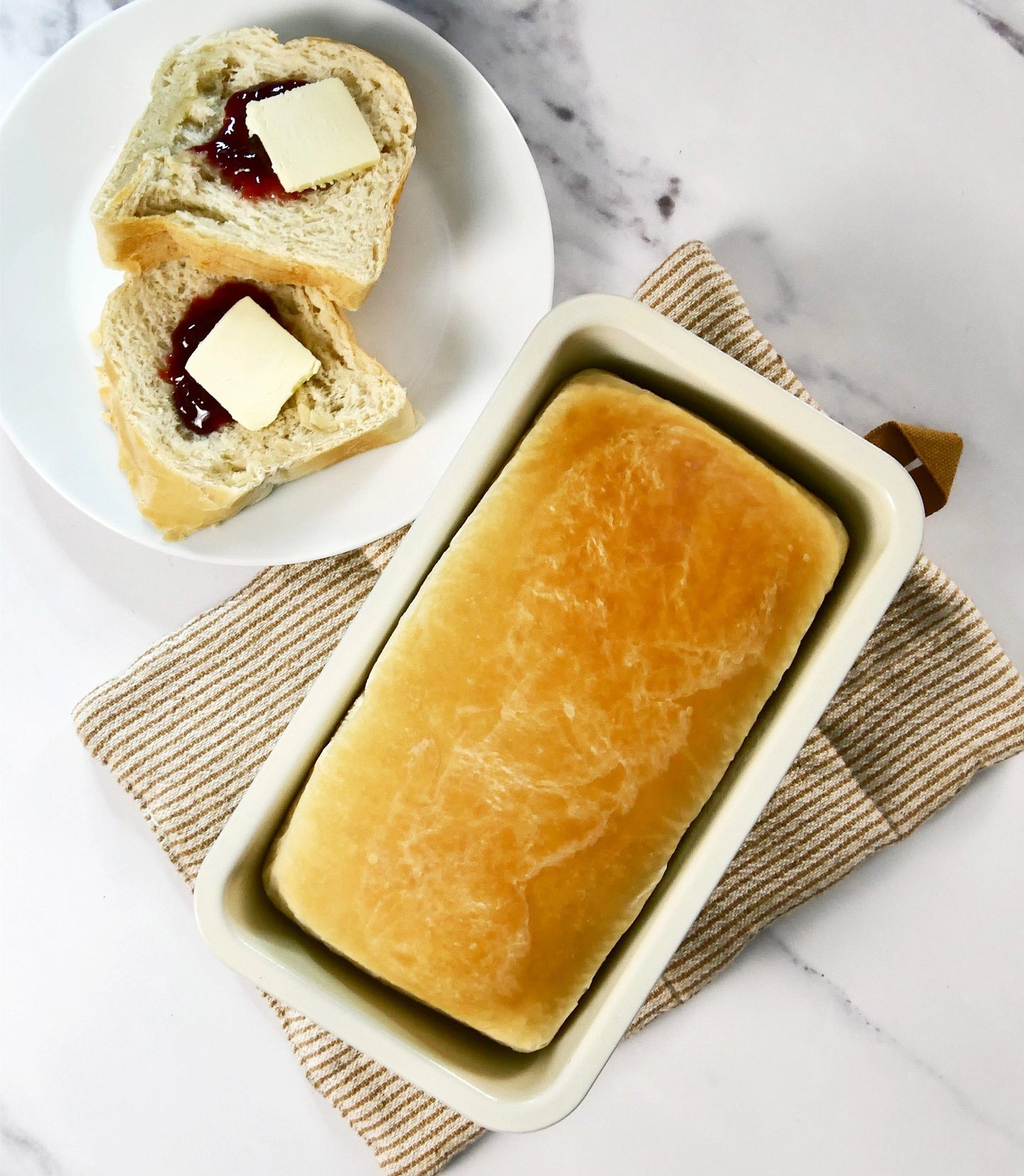 USA Pan Ceramic Seamless Loaf Pan 8.5 x 4.5 x 2.81