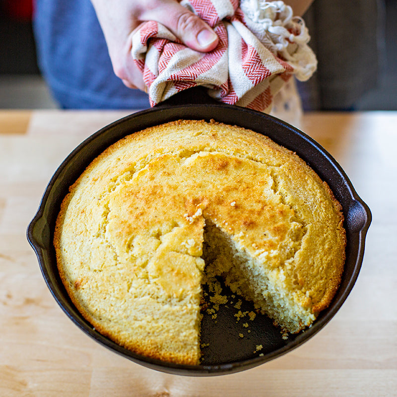 Lodge Cast Iron 9 Inch Round Skillet